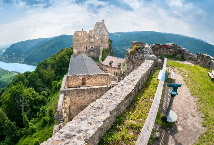 Burgruine Arnegg, Germany